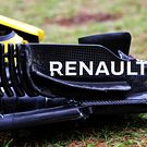 The damaged Renault Sport F1 Team RS18 of Nico Hulkenberg