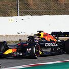 Verstappen debuts Red Bull RB18