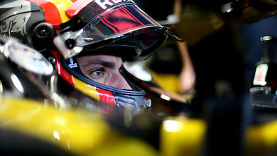 McLaren signs Sainz in multi-year deal McLaren signs Sainz in multi-year deal