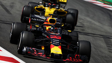 Verstappen tops first day of testing in Spain Verstappen tops first day of testing in Spain