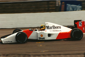 McLaren MP4-7A image