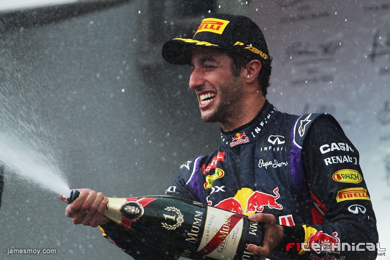 Race winner Daniel Ricciardo - Photo gallery - F1technical.net