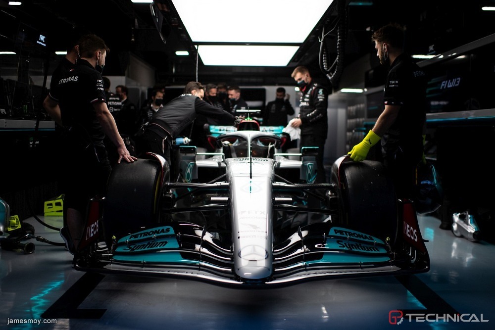 Mercedes AMG F1 W13 of Russell Photo gallery