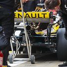 Renault R.S.18 pitstop