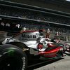 Alonso leaves pitlane